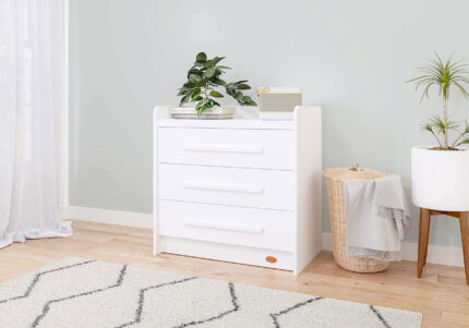 Neat 3 Drawer Chest