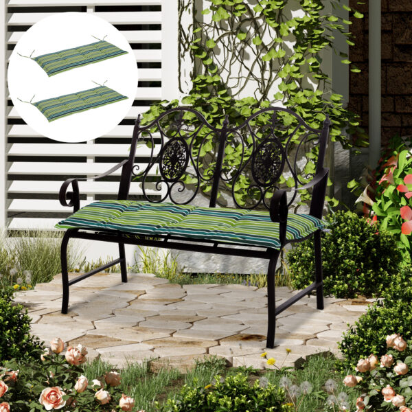 Outsunny Rattan Seating Ensemble: Striped Polyester Cushions for Alfresco Lounging, Set of 2, Verdant Hue Aosom UK