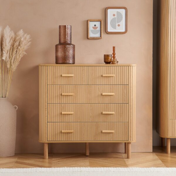 Axel - 5 Drawer Fluted Chest of Drawers - Oak - Wooden - Happy Beds