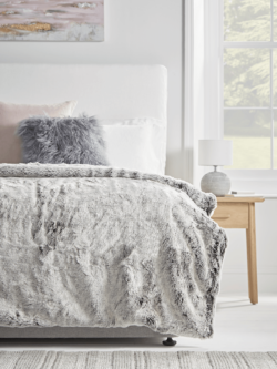 Supersoft Faux Fur Throw - Husky