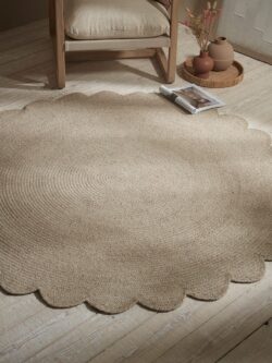 Agna Round Scalloped Rug - Natural