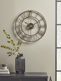 Distressed Indoor Outdoor Clock - Medium
