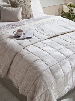Paisley Super King Bedspread