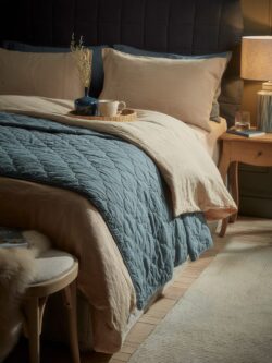 Quilted Bedspread - Indigo