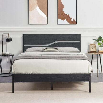 VECELO Queen Size Metal Bed Frame with Wooden Headboard and Footboard Industrial Queen Platform Bed No Box Spring Needed Metal Bedframe Easy to Assemble Noise Free Mattress Foundation Black